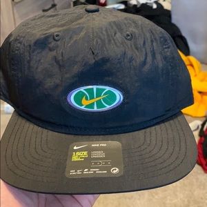 Men’s Nike Pro Hat